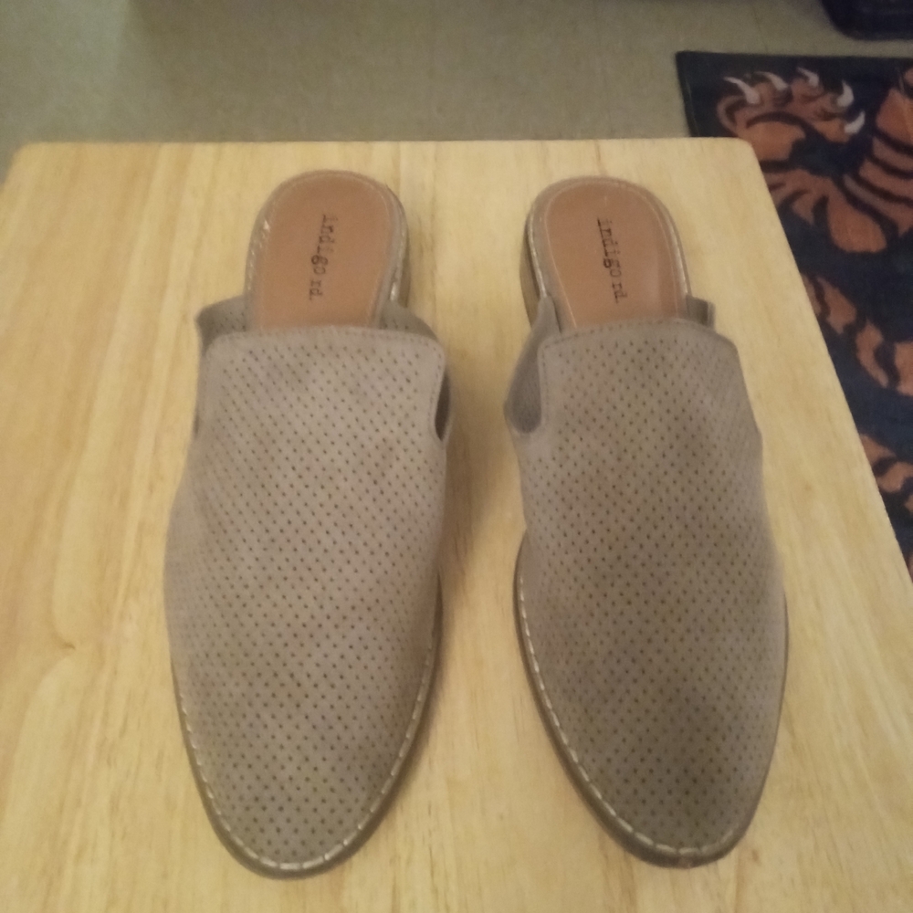 Avec Les Filles Tan Perforated Mules